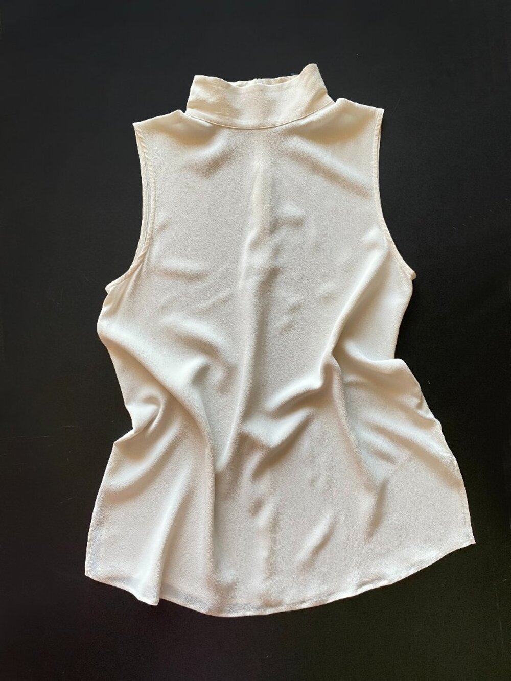 Riani Silk Blend Mockneck Sleeveness Blouse Top Ivory Size 6